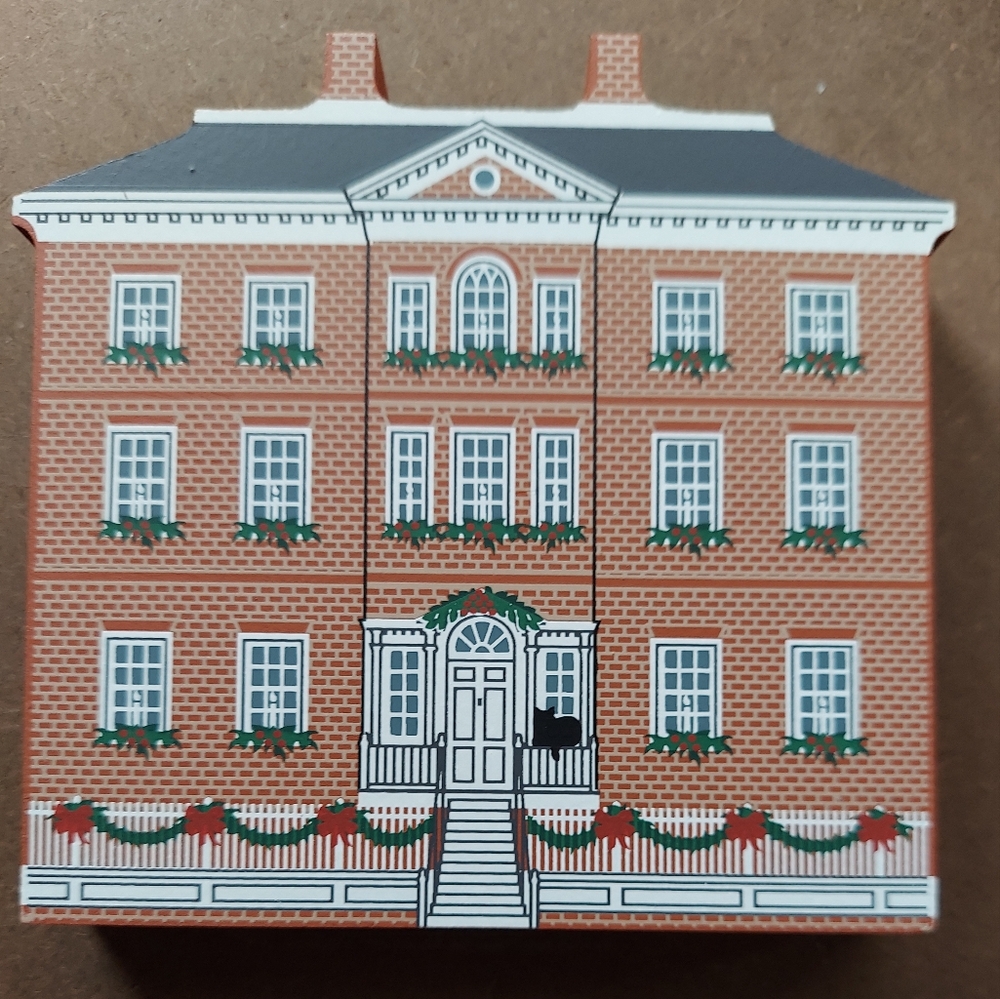 Cat's Meow Village- Chase  Lloyd  House, 1994- Christmas
